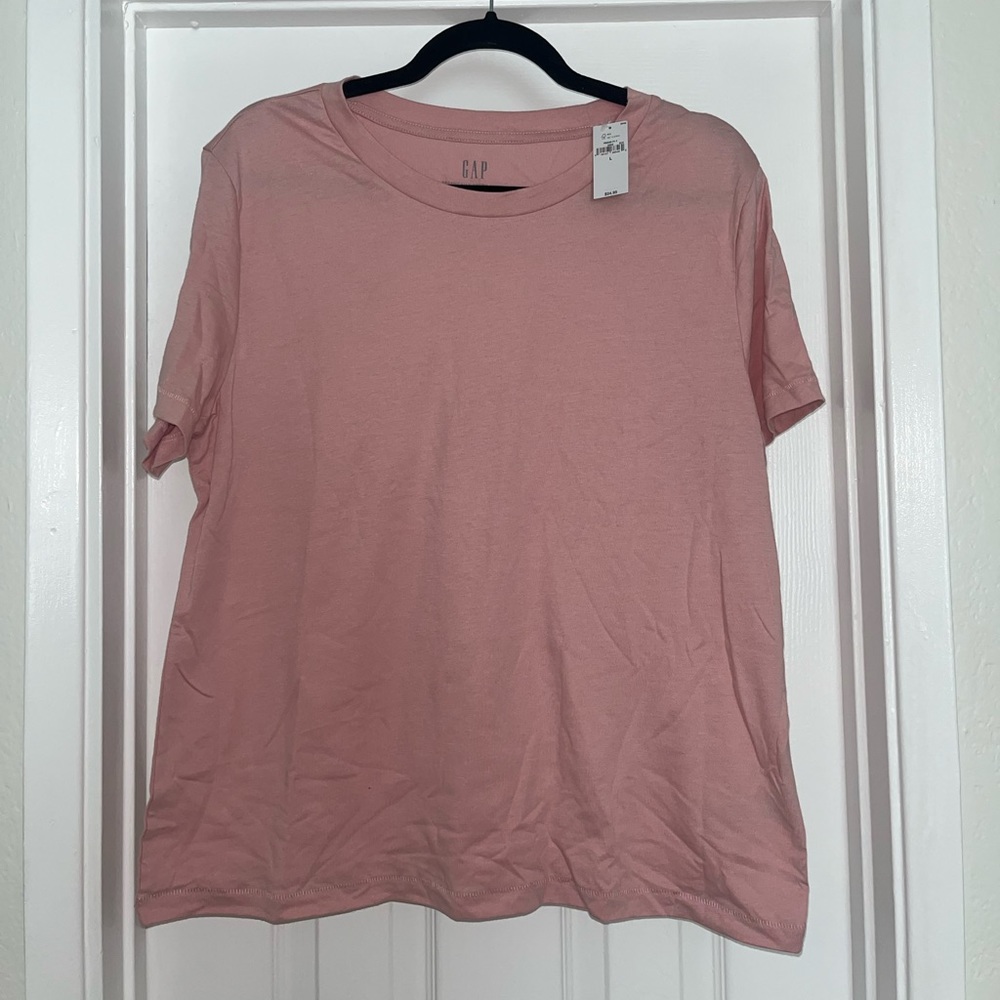 NWT BABY PINK GAP TEE